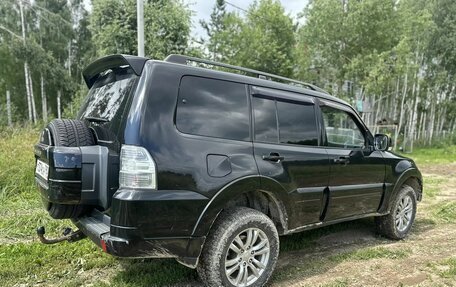 Mitsubishi Pajero IV, 2011 год, 1 500 000 рублей, 3 фотография