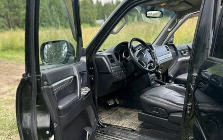 Mitsubishi Pajero IV, 2011 год, 1 500 000 рублей, 13 фотография