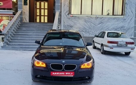 BMW 5 серия, 2004 год, 1 150 000 рублей, 3 фотография