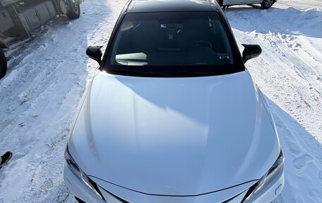 Toyota Camry, 2021 год, 2 700 000 рублей, 1 фотография