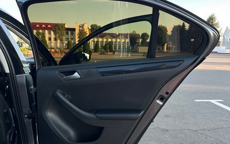Volkswagen Jetta VI, 2012 год, 895 000 рублей, 29 фотография