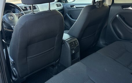 Volkswagen Jetta VI, 2012 год, 895 000 рублей, 40 фотография