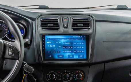Renault Sandero II рестайлинг, 2015 год, 1 048 000 рублей, 18 фотография