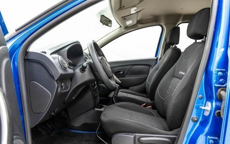 Renault Sandero II рестайлинг, 2015 год, 1 048 000 рублей, 24 фотография
