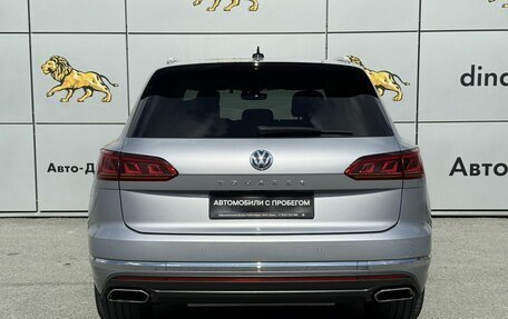 Volkswagen Touareg III, 2020 год, 5 300 000 рублей, 6 фотография