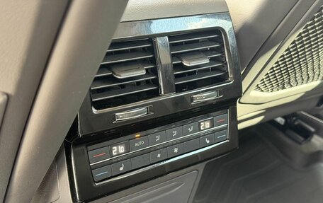 Volkswagen Touareg III, 2020 год, 5 300 000 рублей, 12 фотография