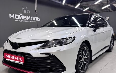 Toyota Camry, 2021 год, 2 700 000 рублей, 11 фотография