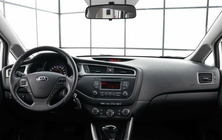KIA cee'd III, 2015 год, 1 590 000 рублей, 10 фотография