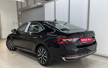 Skoda Superb III рестайлинг, 2025 год, 3 500 000 рублей, 6 фотография