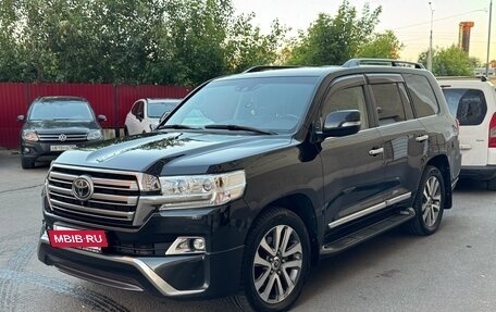 Toyota Land Cruiser 200, 2016 год, 7 100 000 рублей, 2 фотография