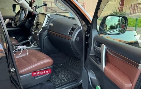 Toyota Land Cruiser 200, 2016 год, 7 100 000 рублей, 9 фотография