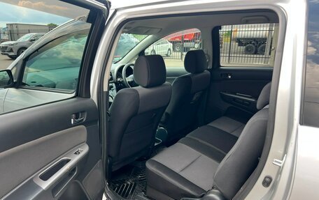 Toyota Wish II, 2007 год, 899 000 рублей, 19 фотография