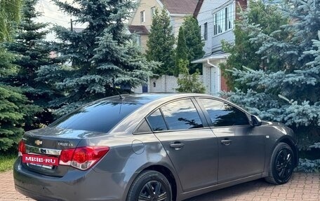 Chevrolet Cruze II, 2011 год, 435 000 рублей, 4 фотография