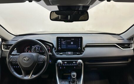 Toyota RAV4, 2021 год, 3 950 000 рублей, 5 фотография