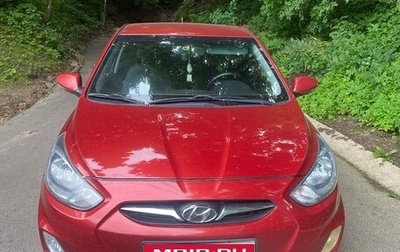 Hyundai Solaris II рестайлинг, 2011 год, 700 000 рублей, 1 фотография