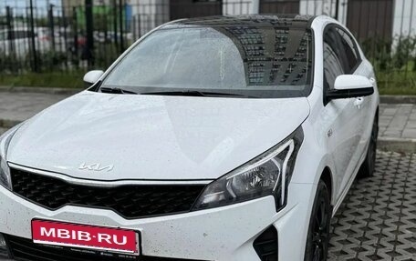 KIA Rio IV, 2022 год, 1 700 000 рублей, 1 фотография