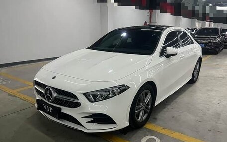 Mercedes-Benz A-Класс, 2023 год, 2 000 000 рублей, 1 фотография