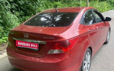 Hyundai Solaris II рестайлинг, 2011 год, 700 000 рублей, 2 фотография