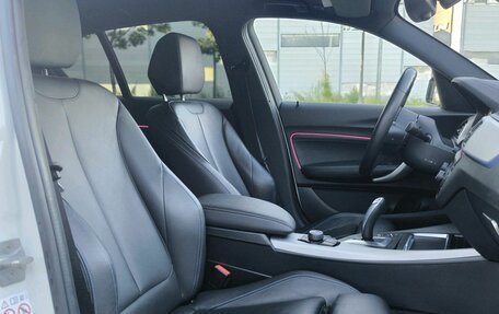 BMW 1 серия, 2018 год, 2 100 000 рублей, 23 фотография