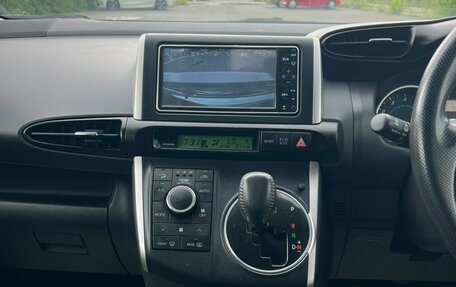 Toyota Wish II, 2009 год, 1 249 000 рублей, 17 фотография