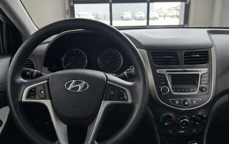 Hyundai Solaris II рестайлинг, 2015 год, 1 099 000 рублей, 11 фотография