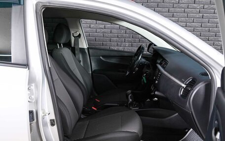 KIA Rio IV, 2017 год, 1 387 000 рублей, 12 фотография