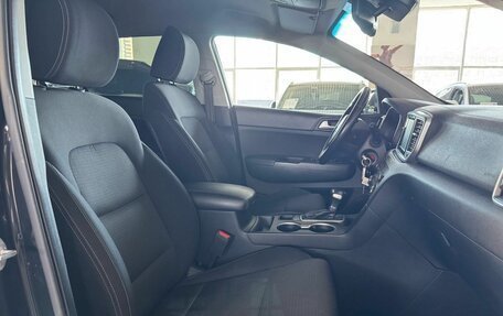 KIA Sportage IV рестайлинг, 2019 год, 2 000 000 рублей, 22 фотография