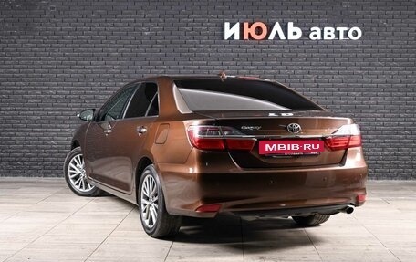 Toyota Camry, 2017 год, 2 450 000 рублей, 7 фотография