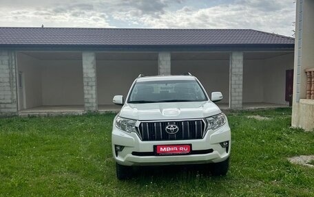 Toyota Land Cruiser Prado 150 рестайлинг 2, 2022 год, 6 400 000 рублей, 1 фотография