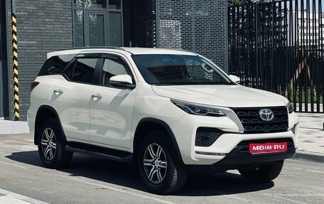 Toyota Fortuner II, 2022 год, 4 100 000 рублей, 1 фотография