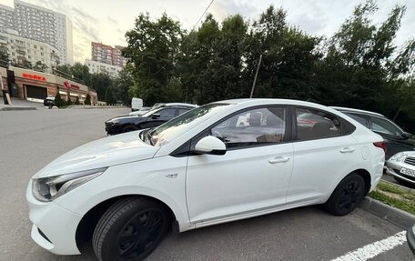 Hyundai Solaris II рестайлинг, 2018 год, 930 000 рублей, 6 фотография