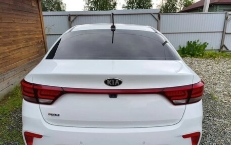 KIA Rio IV, 2017 год, 1 400 000 рублей, 3 фотография
