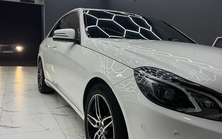 Mercedes-Benz E-Класс, 2013 год, 2 300 000 рублей, 3 фотография