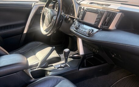 Toyota RAV4, 2013 год, 1 630 000 рублей, 6 фотография