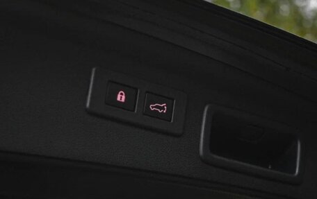 Subaru Forester, 2019 год, 3 000 000 рублей, 15 фотография