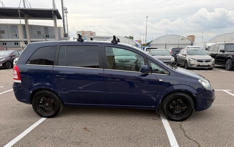 Opel Zafira B, 2011 год, 385 000 рублей, 2 фотография