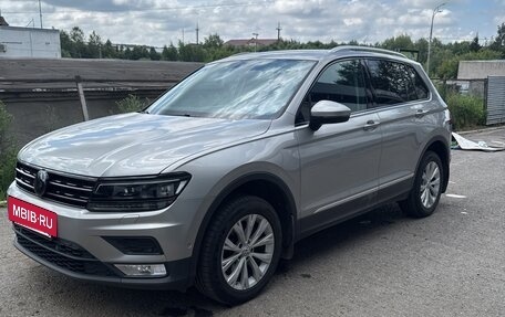 Volkswagen Tiguan II, 2017 год, 2 150 000 рублей, 2 фотография