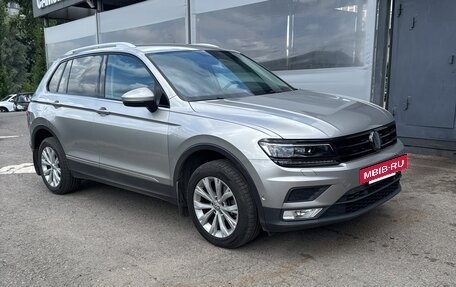 Volkswagen Tiguan II, 2017 год, 2 150 000 рублей, 3 фотография