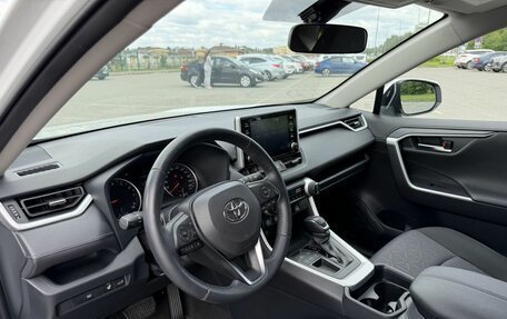 Toyota RAV4, 2020 год, 3 100 000 рублей, 14 фотография