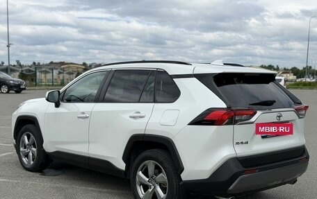 Toyota RAV4, 2020 год, 3 100 000 рублей, 4 фотография