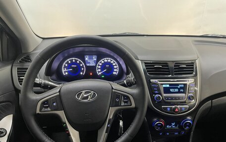 Hyundai Solaris II рестайлинг, 2016 год, 1 019 000 рублей, 15 фотография