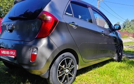 KIA Picanto II, 2012 год, 900 000 рублей, 13 фотография