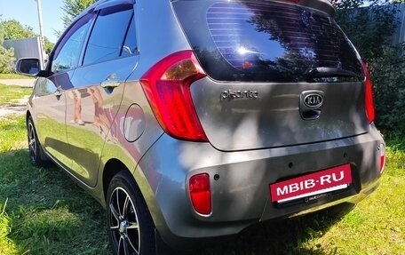 KIA Picanto II, 2012 год, 900 000 рублей, 10 фотография