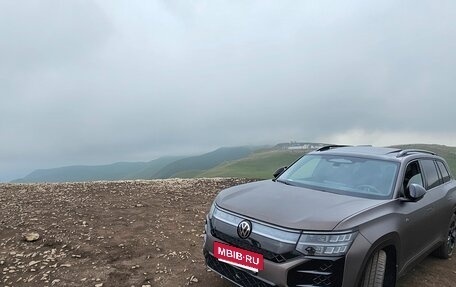 Volkswagen Teramont, 2025 год, 6 300 000 рублей, 2 фотография