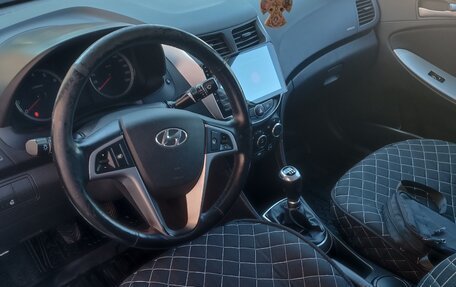 Hyundai Solaris II рестайлинг, 2015 год, 1 000 050 рублей, 13 фотография