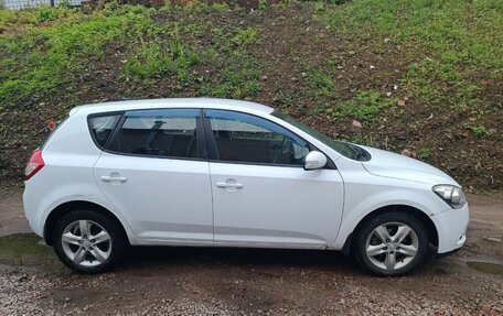 KIA cee'd I рестайлинг, 2011 год, 580 000 рублей, 2 фотография
