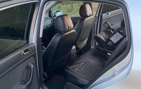 Volkswagen Golf Plus II, 2010 год, 700 000 рублей, 11 фотография