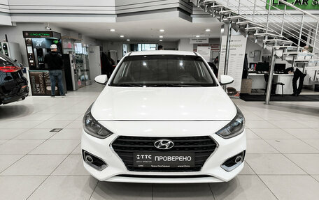 Hyundai Solaris II рестайлинг, 2017 год, 950 000 рублей, 2 фотография