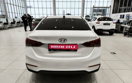 Hyundai Solaris II рестайлинг, 2017 год, 950 000 рублей, 7 фотография