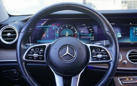 Mercedes-Benz E-Класс, 2018 год, 3 300 000 рублей, 14 фотография